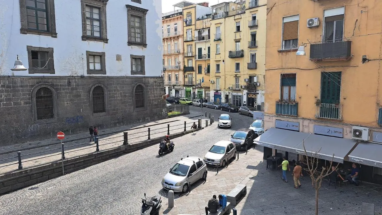 Appartamento In Piazza Neapol Apartament